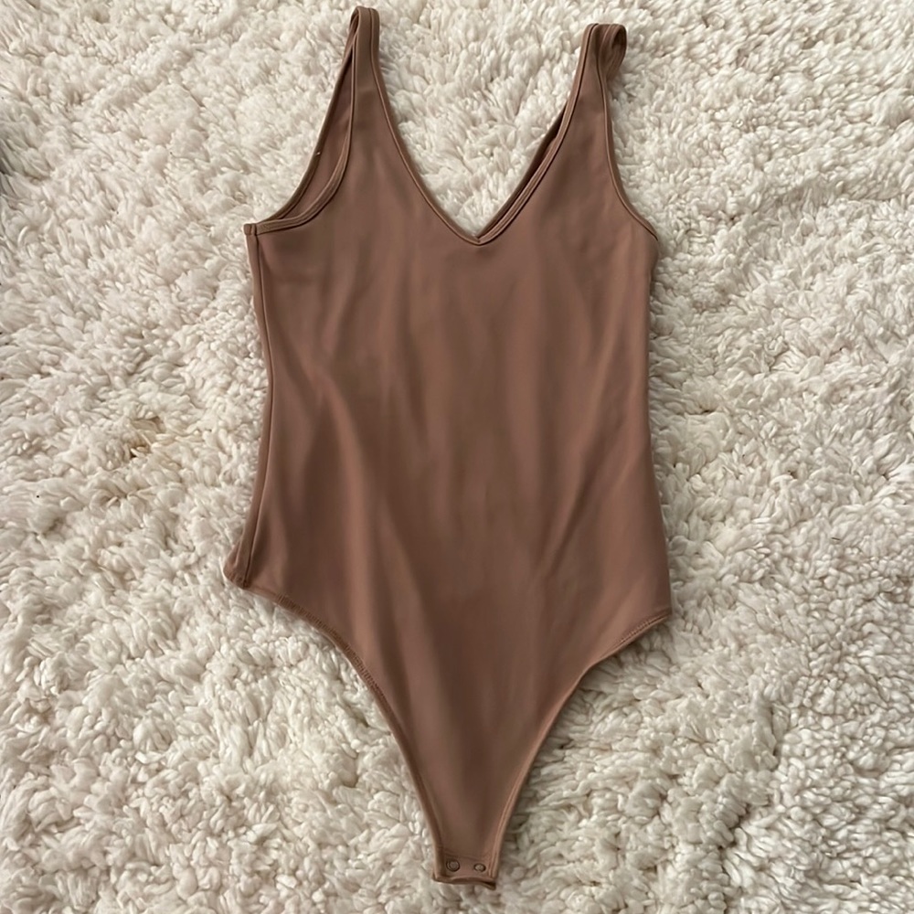 Abercrombie & Fitch soft A&F collection size S V neck bodysuit
